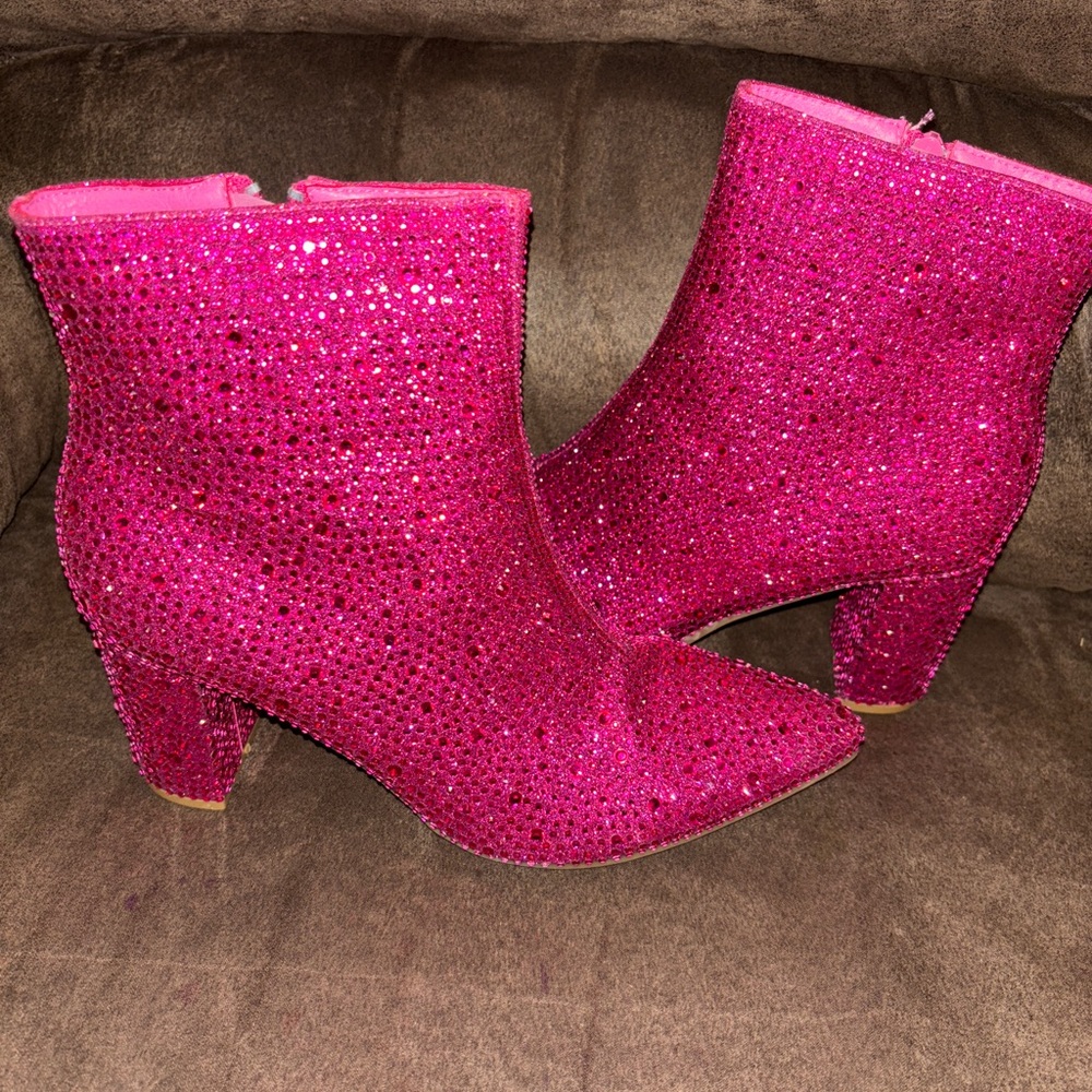 Pink rhinestone sparkle boots sz 8